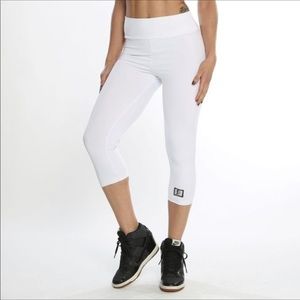 Small celestial bodiez Capris white